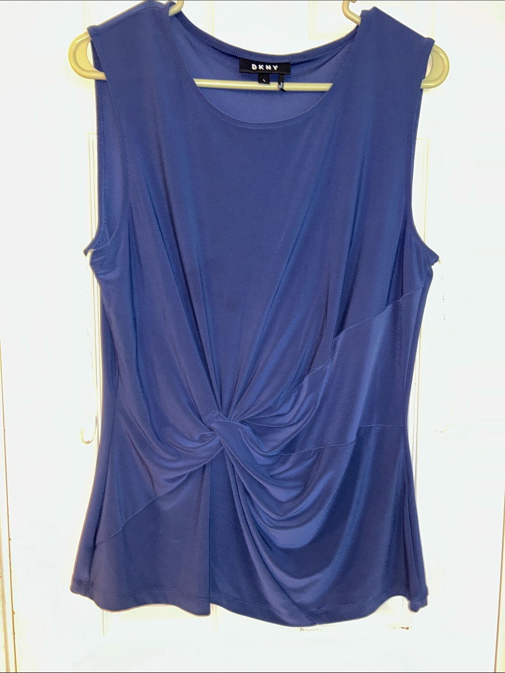 DKny sleeveless blouse